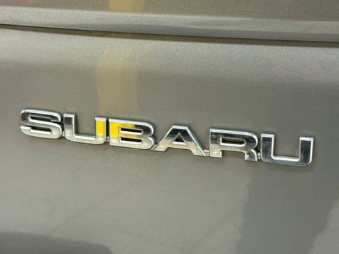 Used 2009 Subaru Outback 2.5i Special Edition image 12