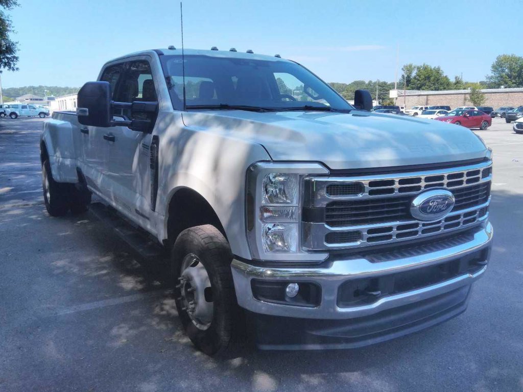 Used 2026 Ford F350 XLT AWD/4WD image 4