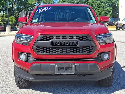 Used 2021 Toyota Tacoma SR5 AWD/4WD image 5