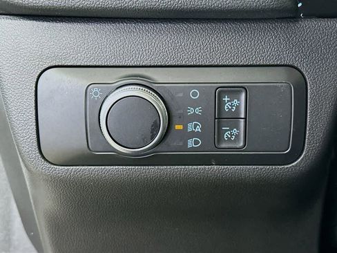 Certified 2020 Ford Escape SE image 26