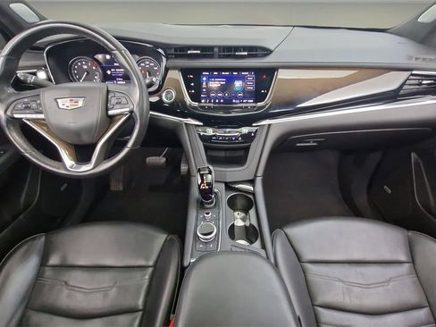Used 2022 Cadillac XT6 Premium Luxury w/ Platinum Package image 10