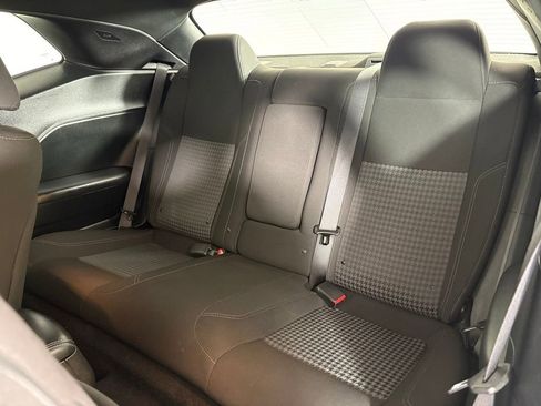 Used 2023 Dodge Challenger SXT RWD image 33