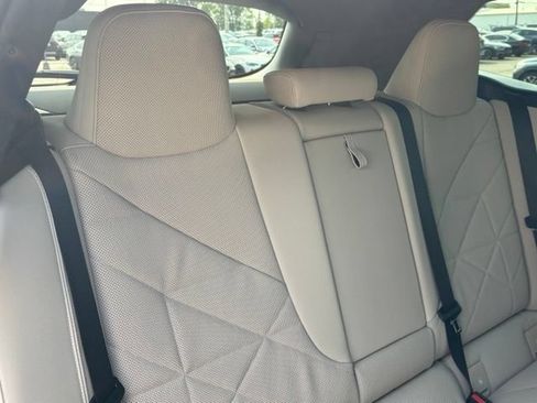 Used 2024 BMW iX xDrive50 w/ Premium Package AWD/4WD image 30