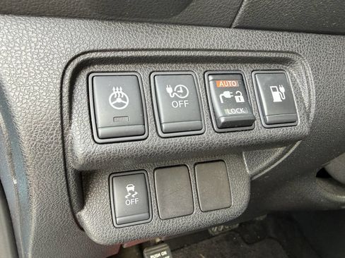 Used 2015 Nissan Leaf S w/ Charge Package FWD image 19