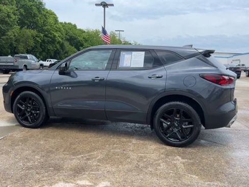 Used 2022 Chevrolet Blazer LT w/ LPO, Black Grille Bar Package FWD image 6