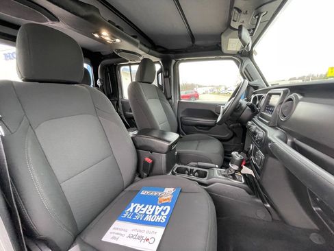 Used 2022 Jeep Gladiator Sport w/ Trailer Tow Package image 13