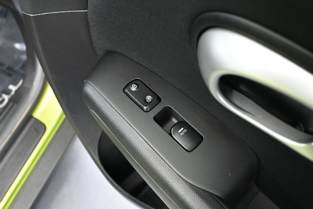 Used 2015 Kia Soul + FWD image 34