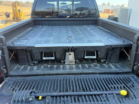 Used 2016 Ford F250 Lariat w/ Lariat Ultimate Package image 13