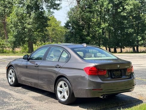 Used 2013 BMW 328i xDrive Sedan AWD/4WD image 5