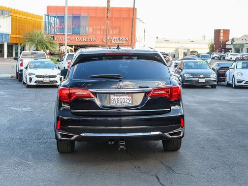 Used 2018 Acura MDX FWD image 9