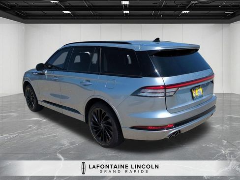 Certified 2023 Lincoln Aviator Reserve w/ Equipment Group 201A AWD/4WD image 3
