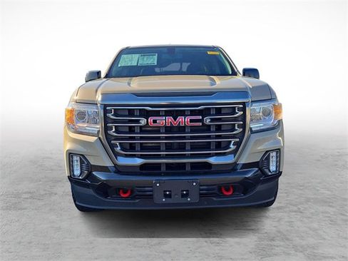 Used 2022 GMC Canyon AT4 image 2