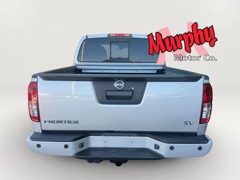 Used 2020 Nissan Frontier SV RWD image 8
