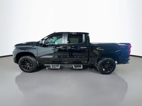 Used 2024 Chevrolet Silverado 1500 Custom Trail Boss w/ Turbomax Blackout Package AWD/4WD image 8