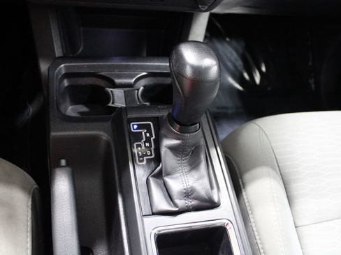 Used 2017 Toyota Tacoma SR RWD image 25