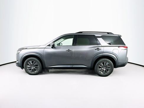Used 2024 Nissan Pathfinder SV FWD image 4