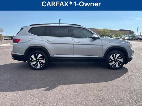 Used 2024 Volkswagen Atlas SE FWD image 3