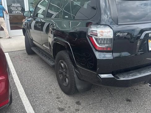Used 2018 Toyota 4Runner SR5 Premium AWD/4WD image 4