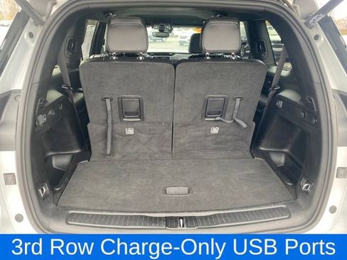 Used 2023 Jeep Grand Cherokee L Laredo image 18