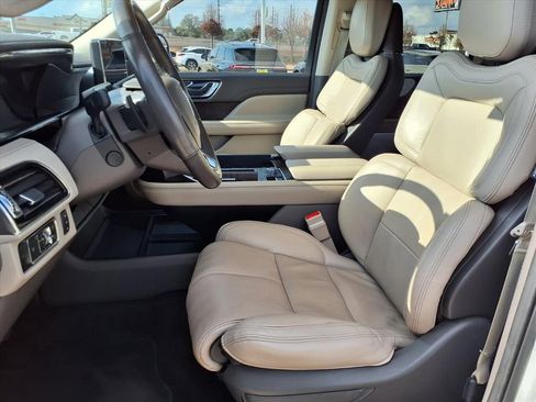 Used 2022 Lincoln Navigator L Reserve image 22