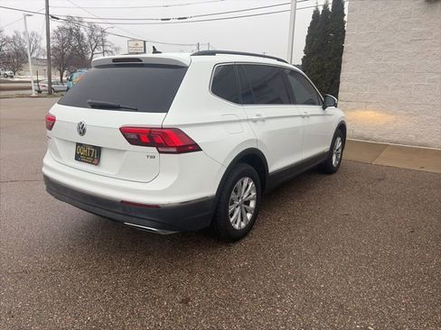 Used 2018 Volkswagen Tiguan SE image 12