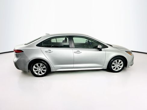 Used 2025 Toyota Corolla LE FWD image 10