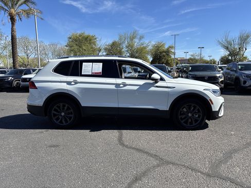 Used 2022 Volkswagen Tiguan SE image 5
