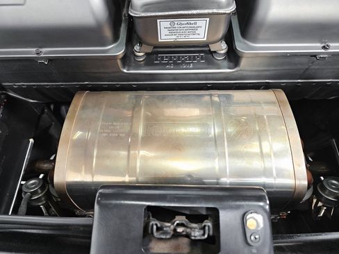 Used 2005 Ferrari F430 Spider image 16