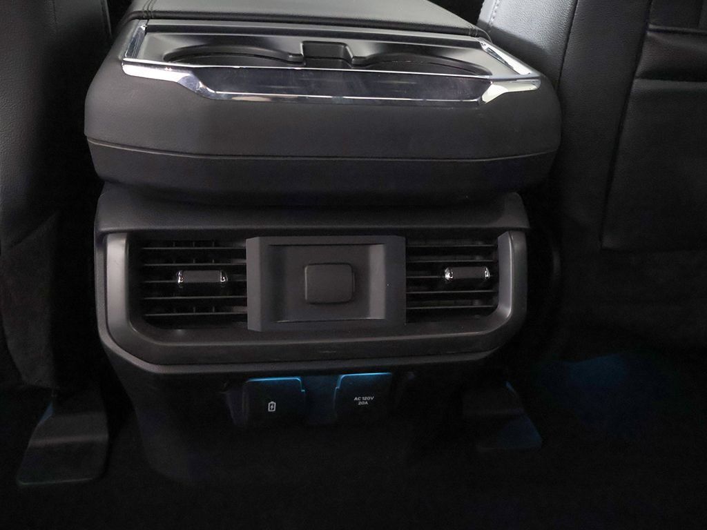 Used 2024 Ford F150 Lariat AWD/4WD image 47