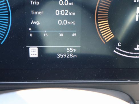 Used 2025 Hyundai Kona SEL image 29