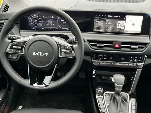 New 2026 Kia Seltos EX FWD image 14