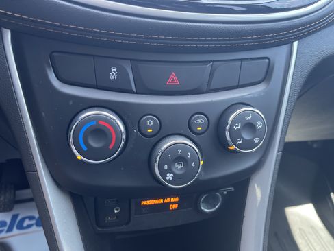 Used 2020 Chevrolet Trax LS w/ Tint and Cruise Package FWD image 26