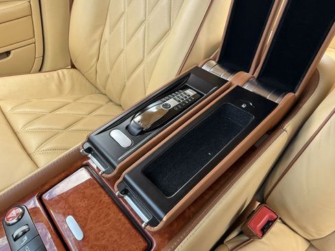 Used 2011 Bentley Flying Spur Flying Spur Speed image 36