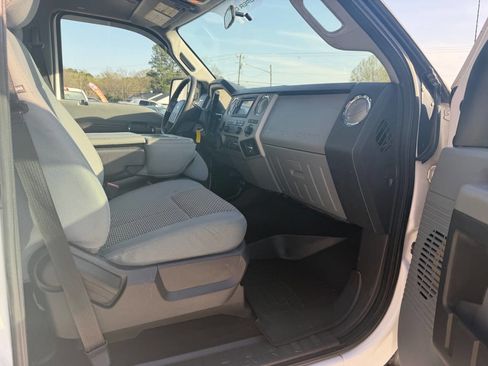 Used 2014 Ford F250 XLT image 12