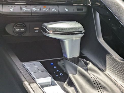 Used 2025 Hyundai Elantra SEL FWD image 22