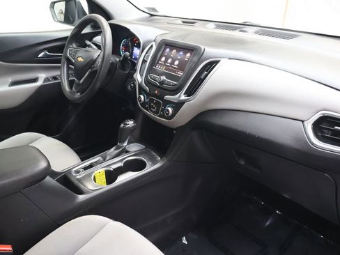 Used 2020 Chevrolet Equinox LT FWD image 11