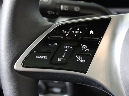 Certified 2024 Mercedes-Benz EQB 350 4MATIC SUV image 20