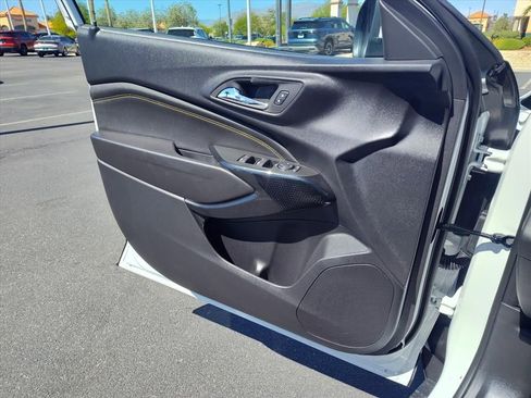 New 2026 Chevrolet Trax LT w/ Driver Confidence Package FWD image 9