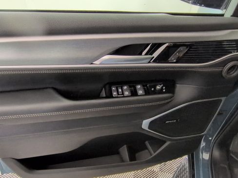 New 2026 Jeep Grand Wagoneer 4WD image 21