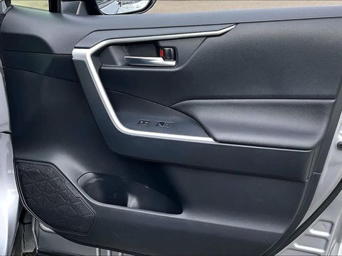 Certified 2023 Toyota RAV4 XLE image 22