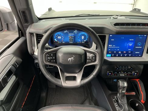 Used 2025 Ford Bronco Stroppe Edition image 13