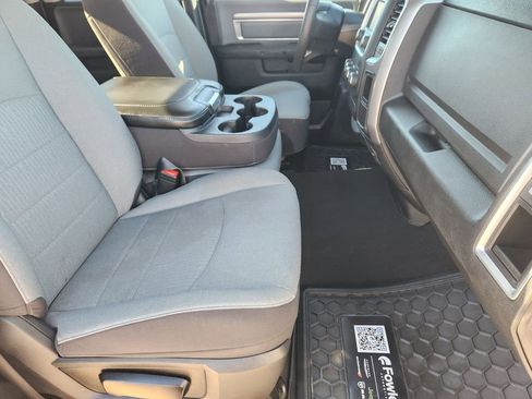 Used 2024 RAM 1500 Classic SLT image 15