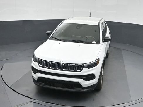Used 2025 Jeep Compass Sport AWD/4WD image 36