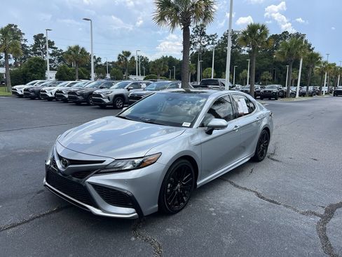 Used 2024 Toyota Camry XSE w/ Driver Assist Package FWD image 5