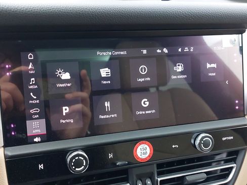 New 2026 Porsche Macan image 24