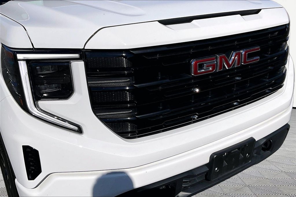 Used 2024 GMC Sierra 1500 Elevation AWD/4WD image 36