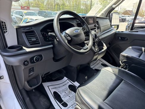 Used 2024 Ford Transit 250 148 Medium Roof Extended AWD w/ Load Area Protection Package image 21