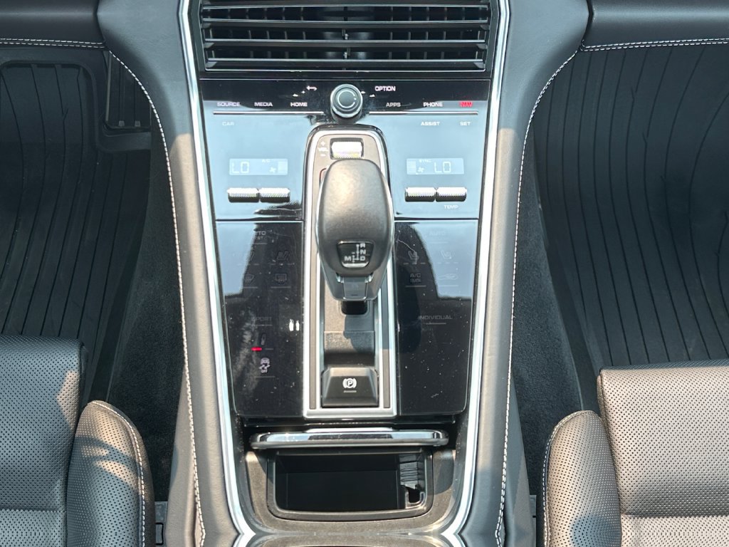 Used 2023 Porsche Panamera GTS AWD/4WD image 25