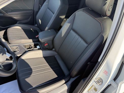 Used 2024 Volkswagen Tiguan Wolfsburg Edition image 15