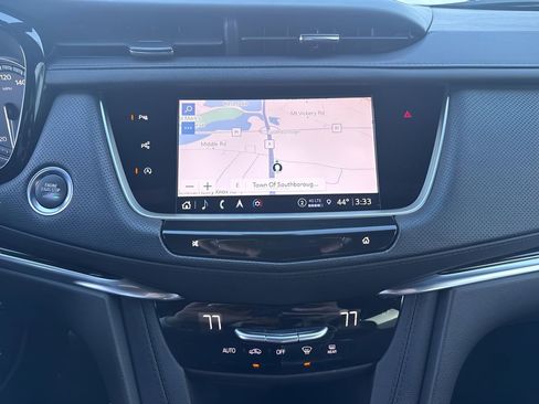 Used 2023 Cadillac XT5 Premium Luxury w/ Technology Package AWD/4WD image 26